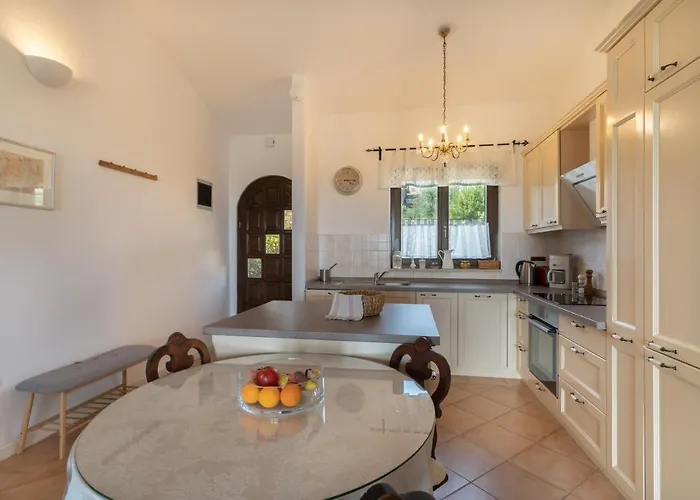 House Ruzmarin 펜션