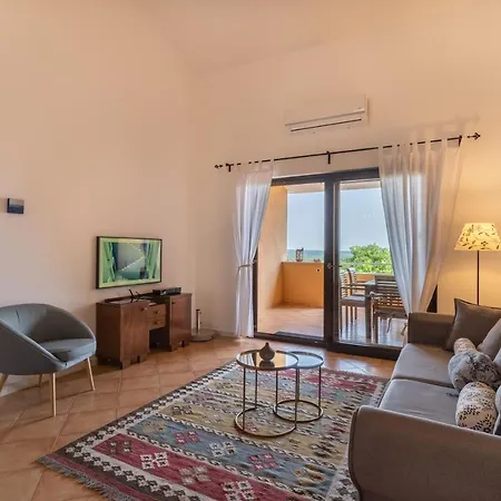 House Ruzmarin Holiday home Kastelir