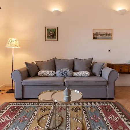 House Ruzmarin *