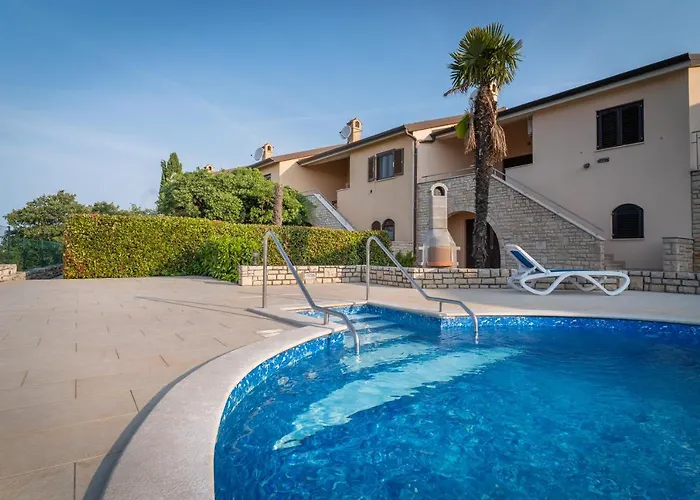 Feriehus House Ruzmarin *